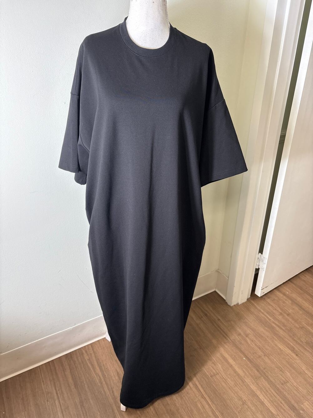 STUAD Black Short Sleeve Crew Neck Maxi Dress Sz M/L